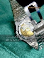 The Patek Philippe Nautilus Jumbo Green 5711/1 A - Image 4