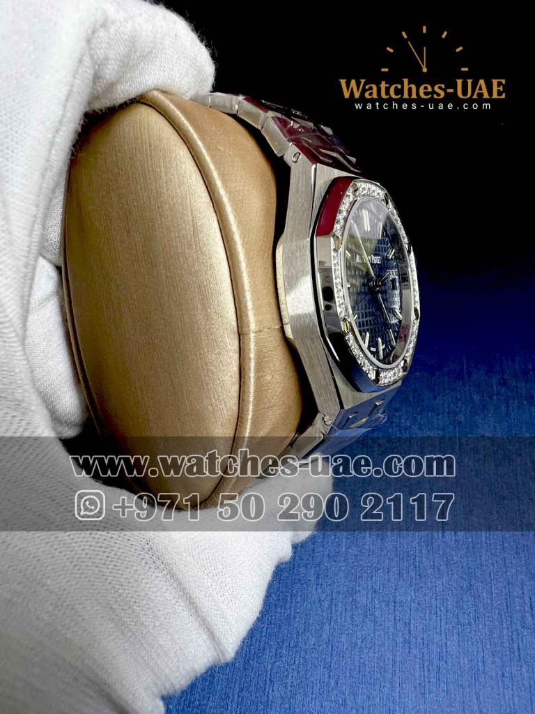 Audemars Piguet Royal oak 34 mm Blue Ref. 77351ST.ZZ.1261ST.01